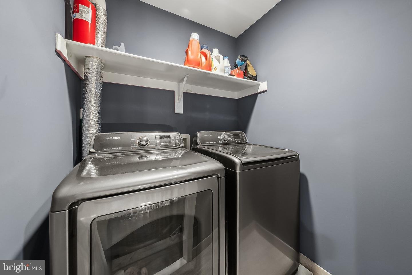 1239 Woodbrook Court