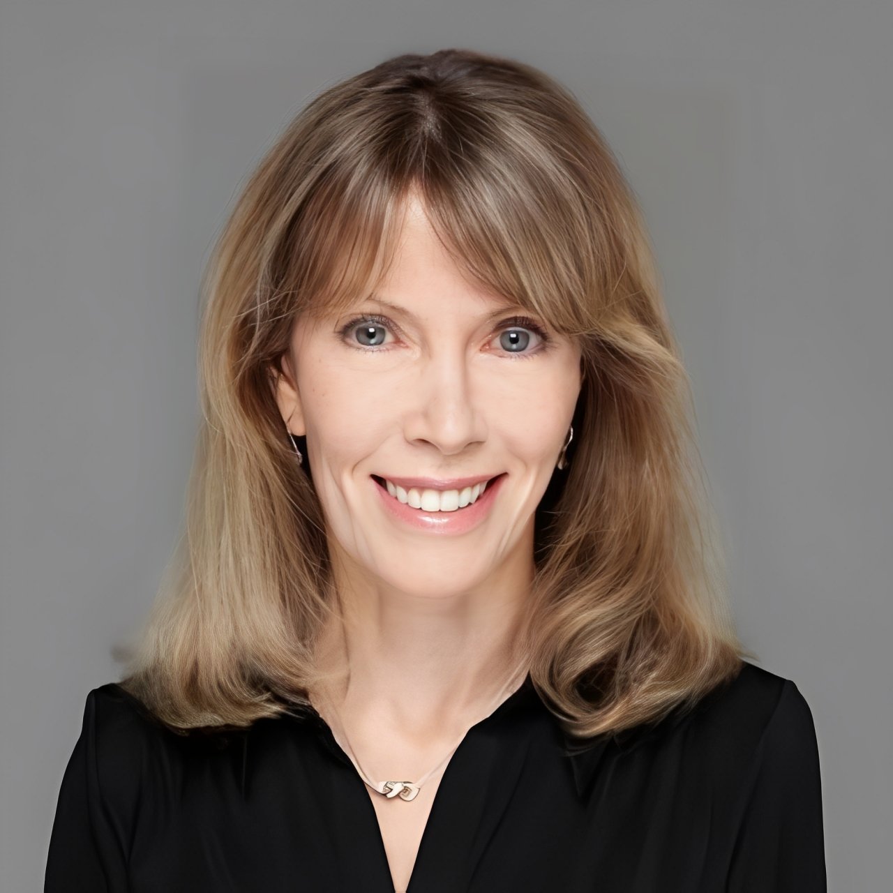 Cynthia Nash Honolulu, HI Real Estate Agent Headshot