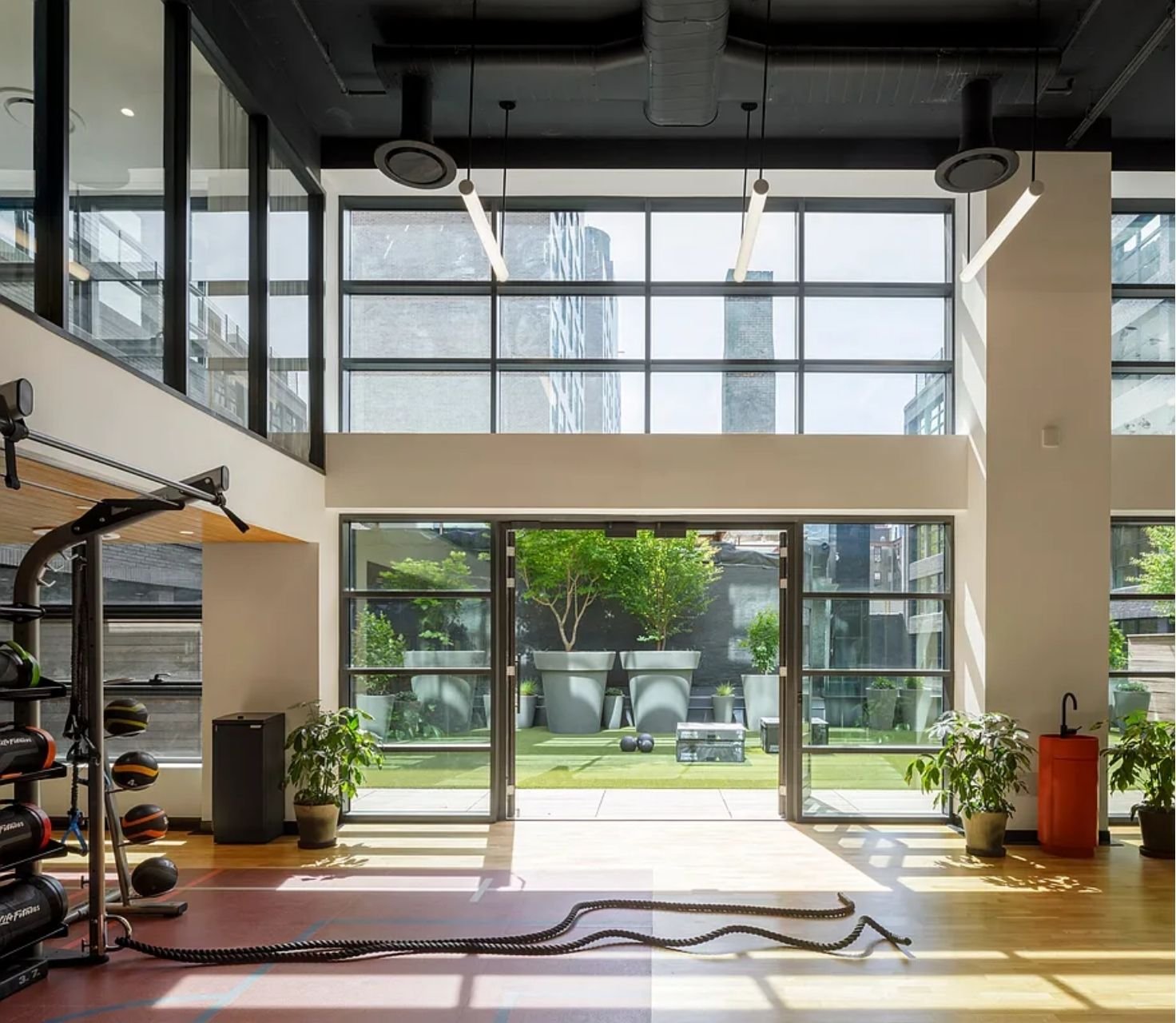 547 W 47th Street 604