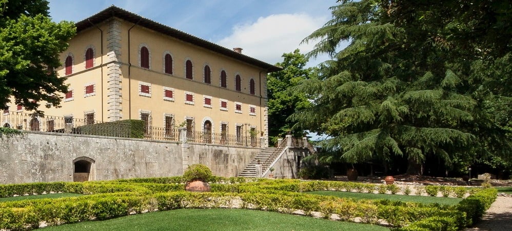 Period Villa Apartment With Private Garden