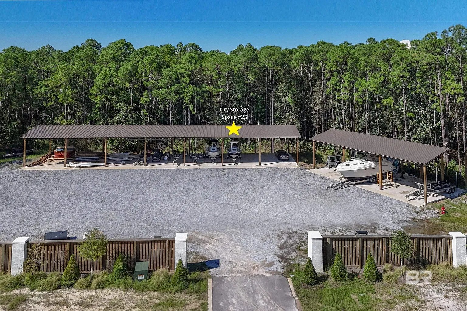 902 Inlet Cir