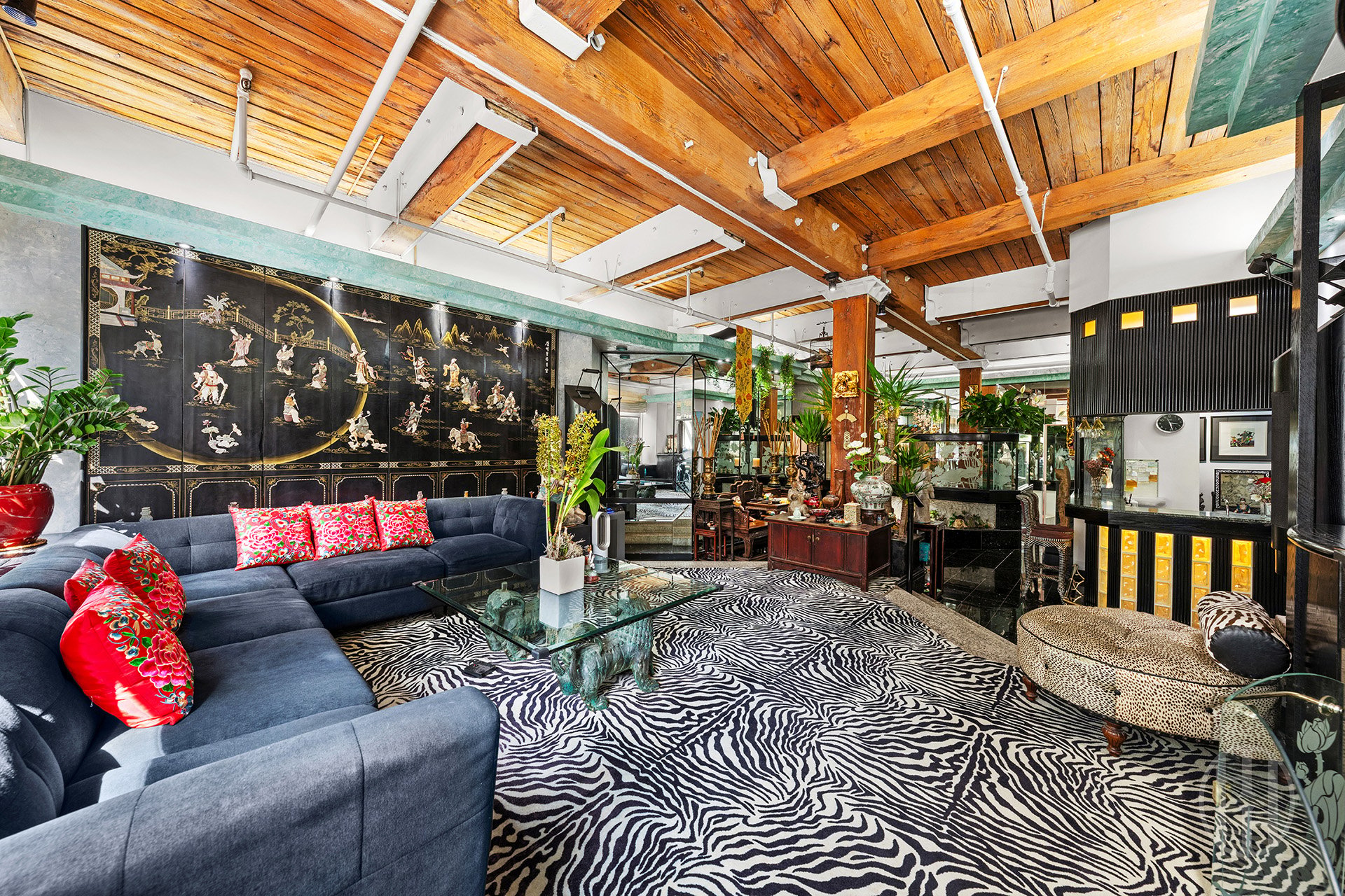 205 E 22nd Street 2L