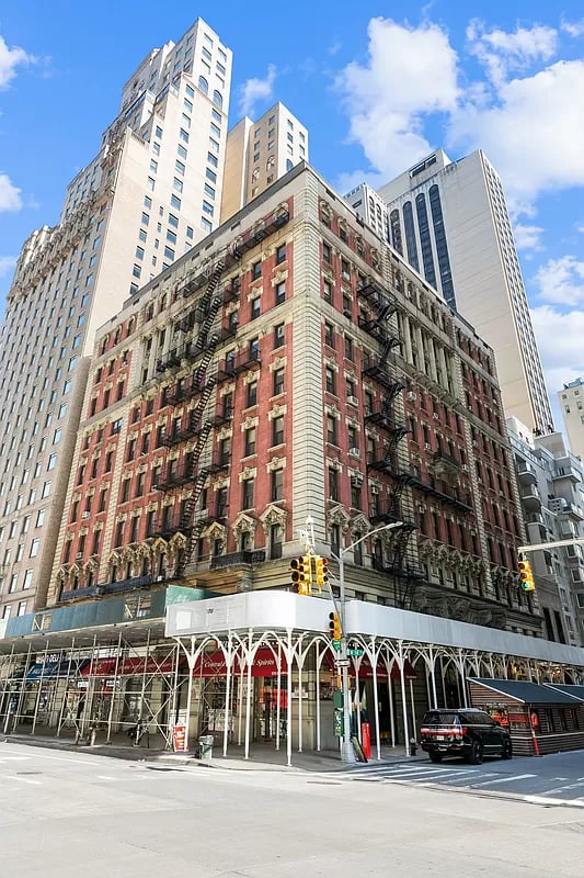 57 W 58th St, # 8E 