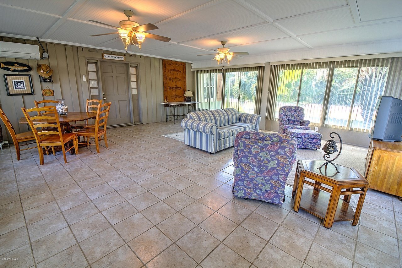 235 Belaire Dr