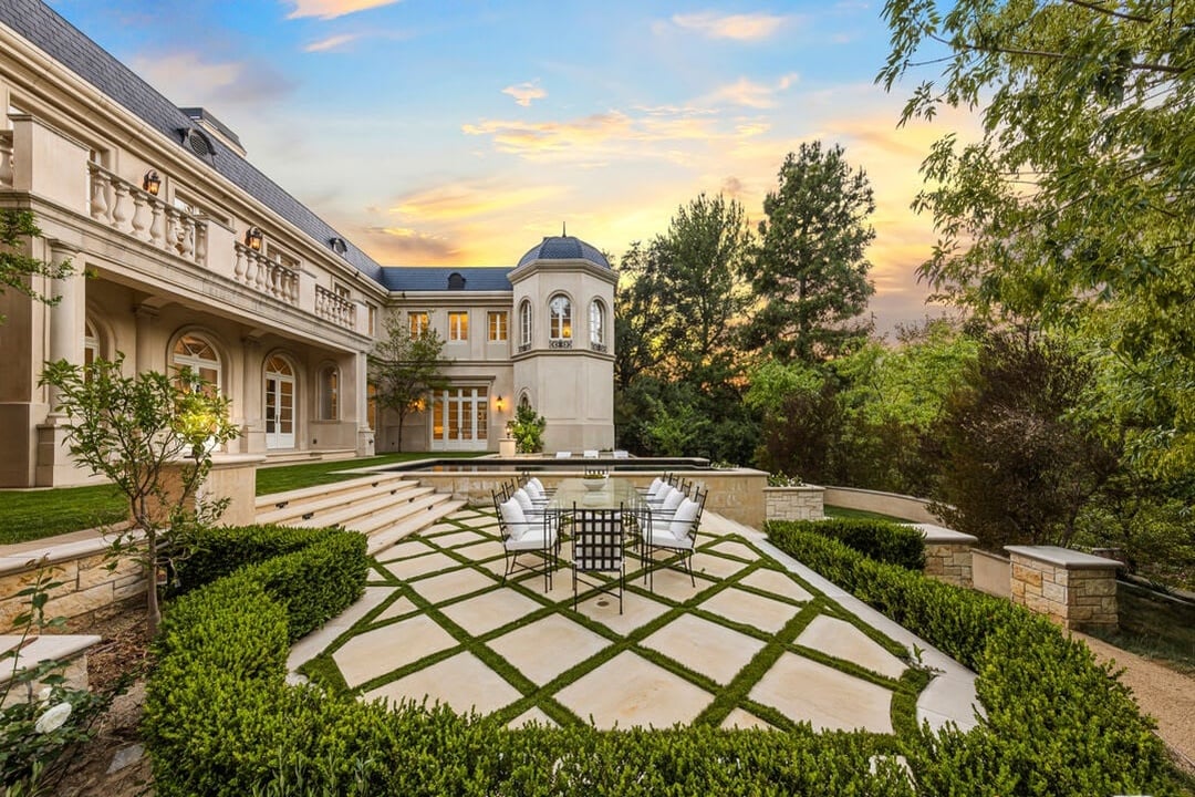 Grandeur Oasis