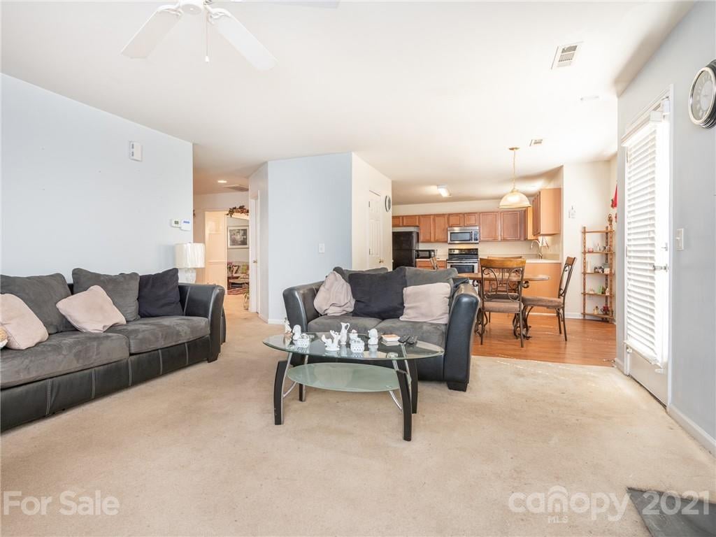 2014 Darbywine Dr