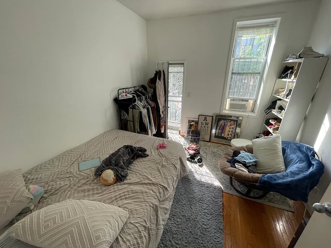 1399 Greene Ave 1B