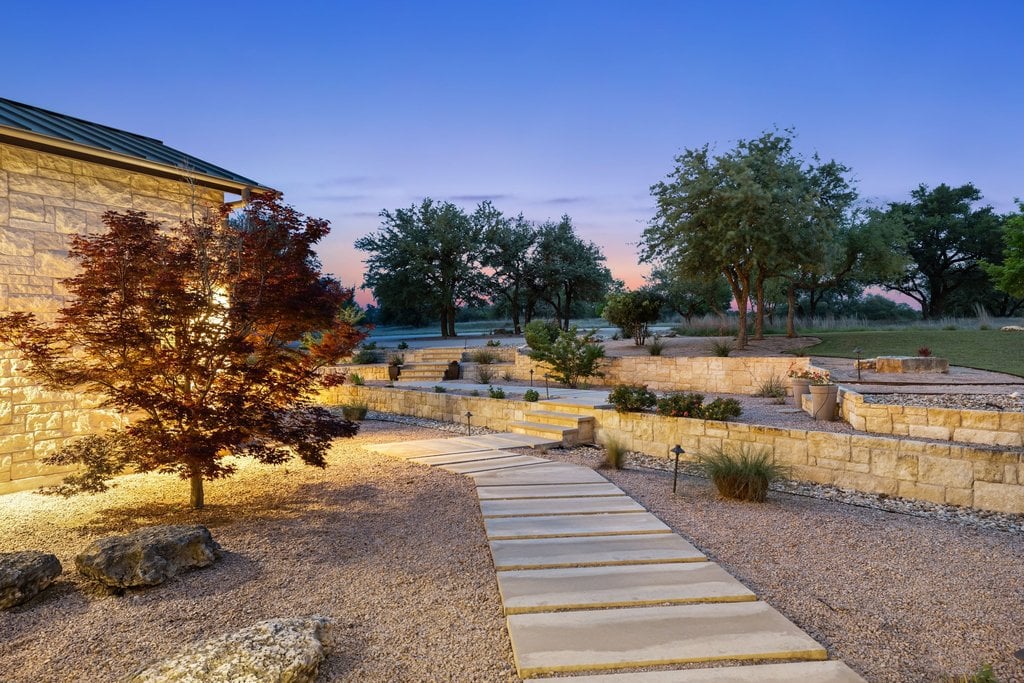 Horseman's Paradise in the heart of Dripping Springs