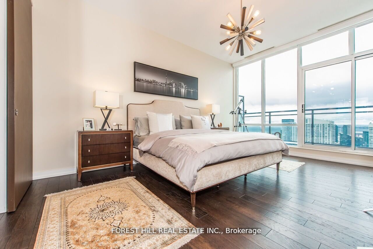 REFINED PENTHOUSE LIVING