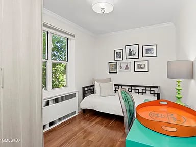 25 W Elm St APT 30