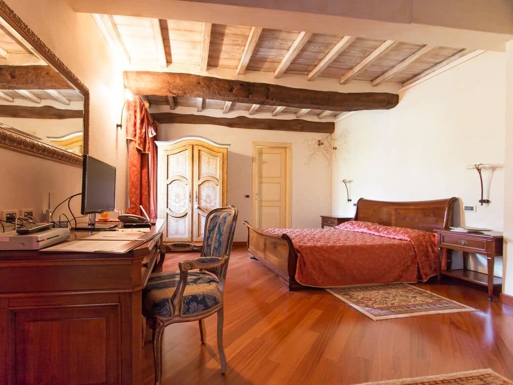 Charming Villa on the Versilian Coast of Tuscany
