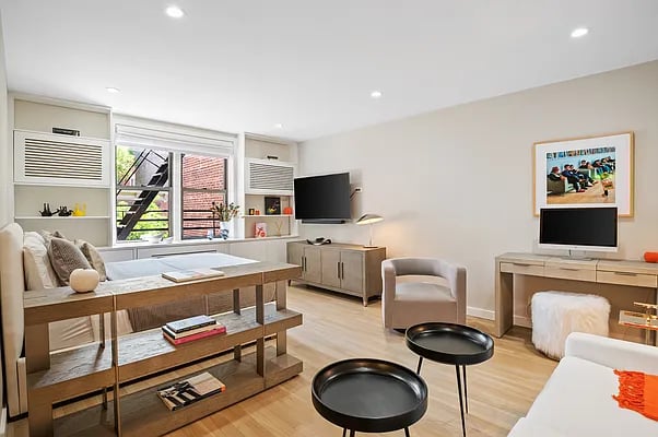 100 Bank Street #4F