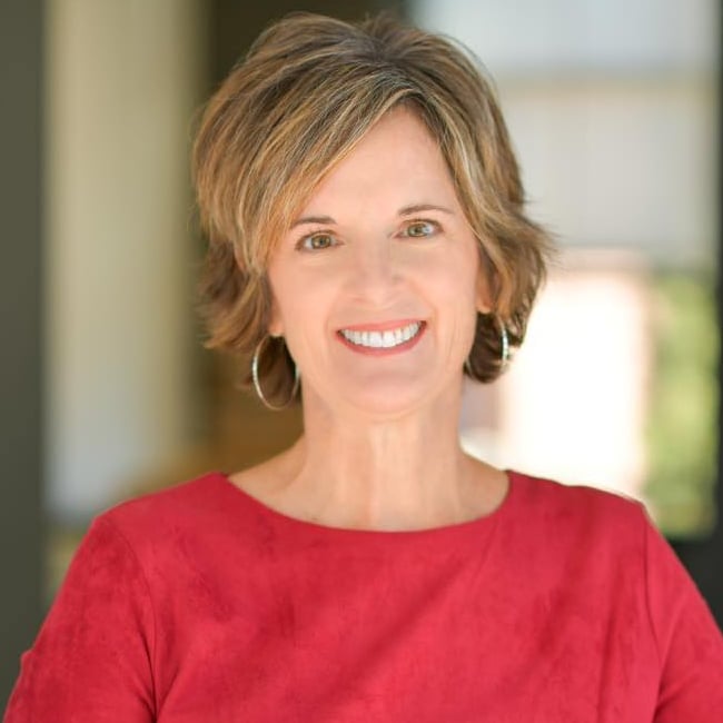 Jill Hume St. Louis, MO Real Estate Agent Headshot