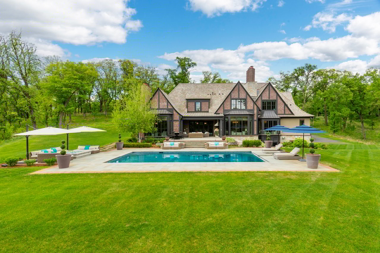 Minnesota Compound Comes with an Indoor Sport Court