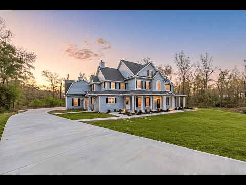 Victorian Style Home in the Montgomery, Tx