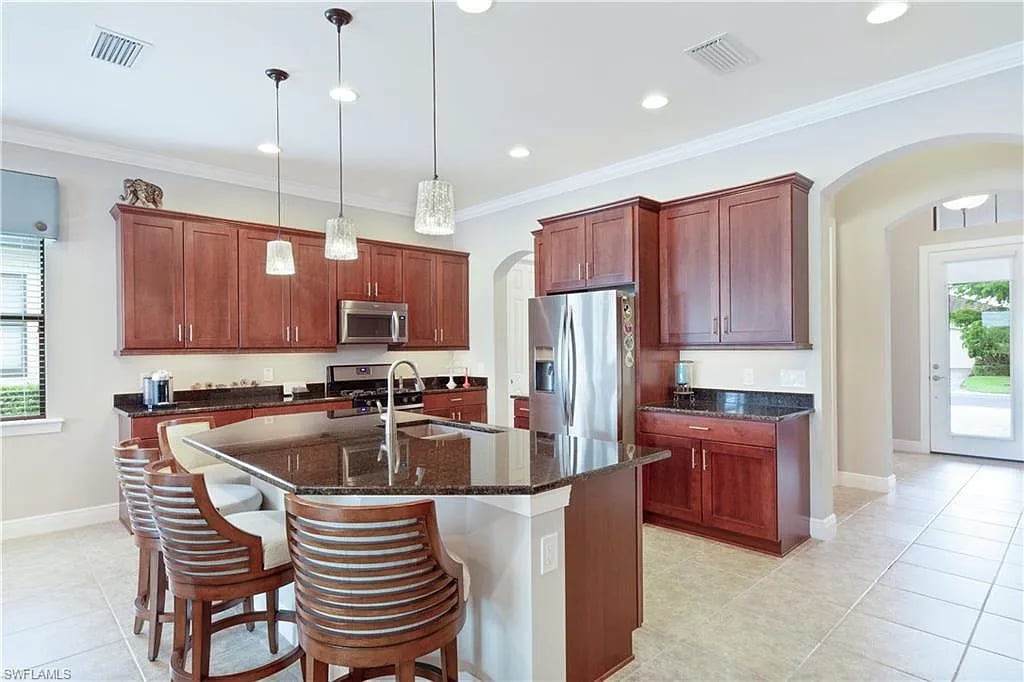 10274 Porto Romano Dr