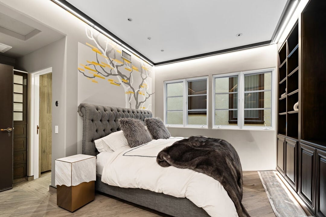 Century Woods Dr, 90067