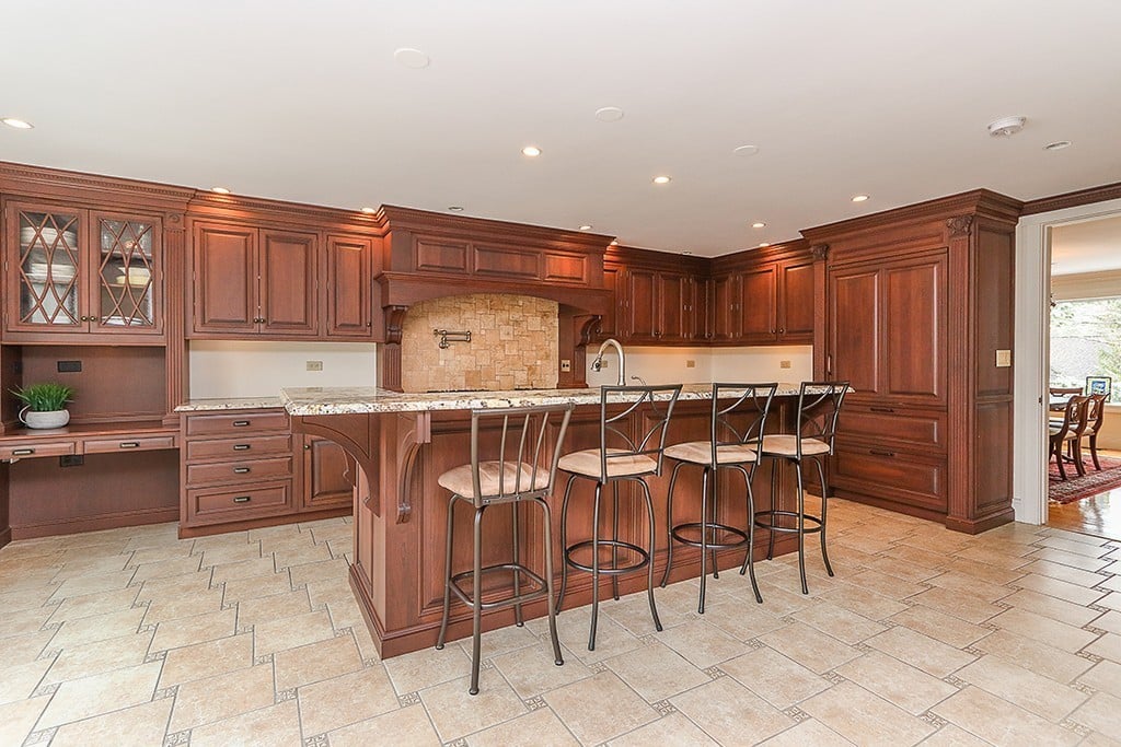235 Nahanton St #235