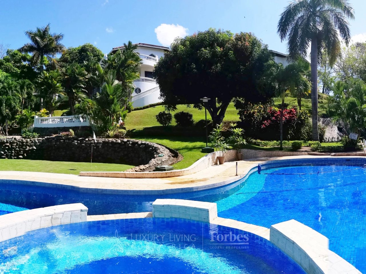 6229 - Equipped Boutique Hotel, Private Mansion or Country Club