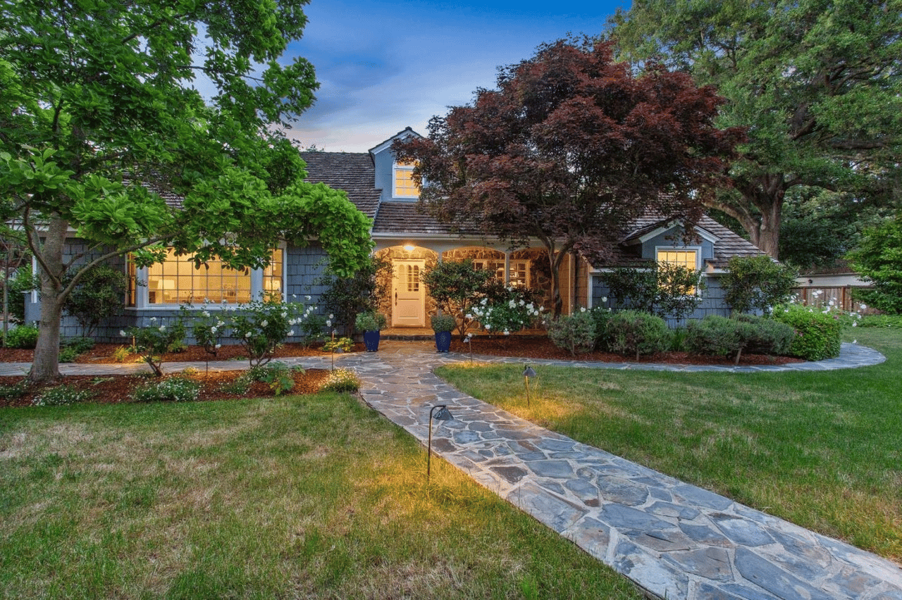 2 Fennwood Dr