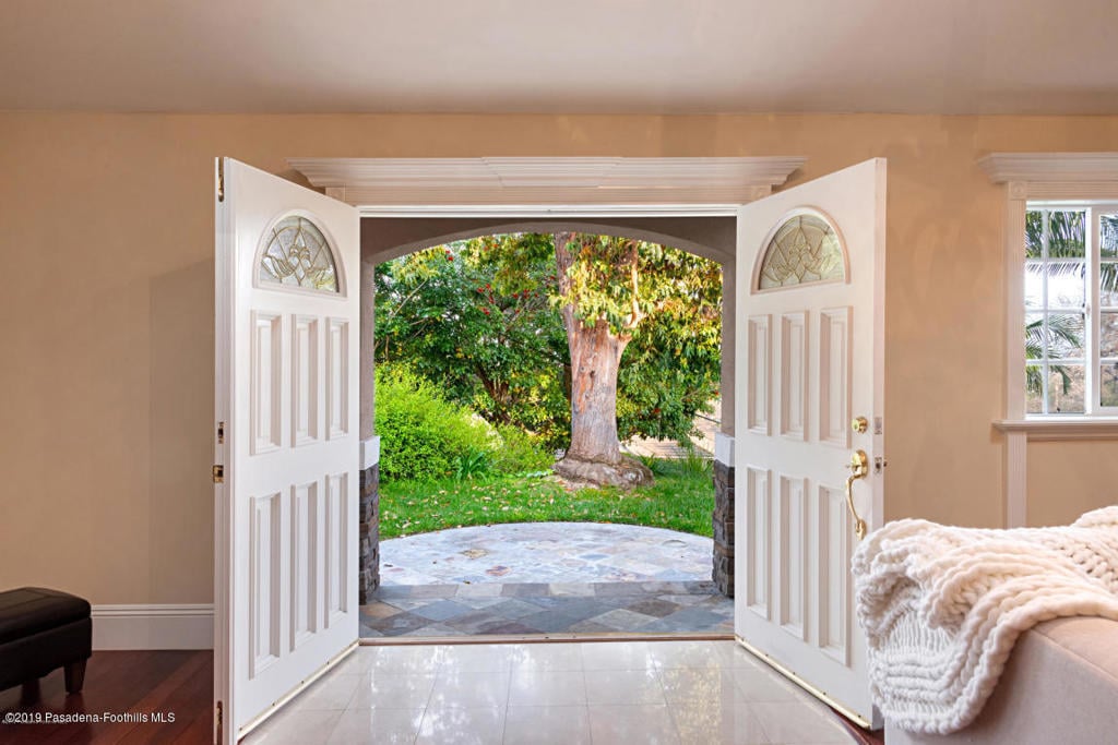 530 Vista Del Llano Dr