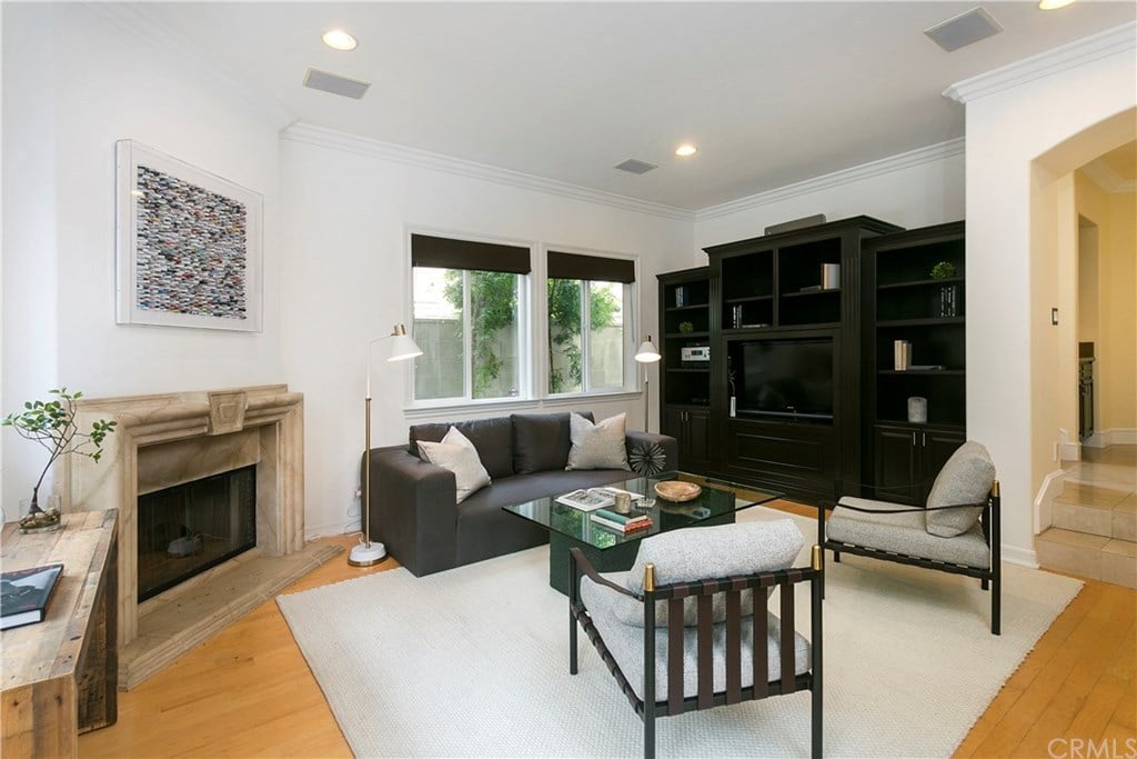 1408 Walnut Ave