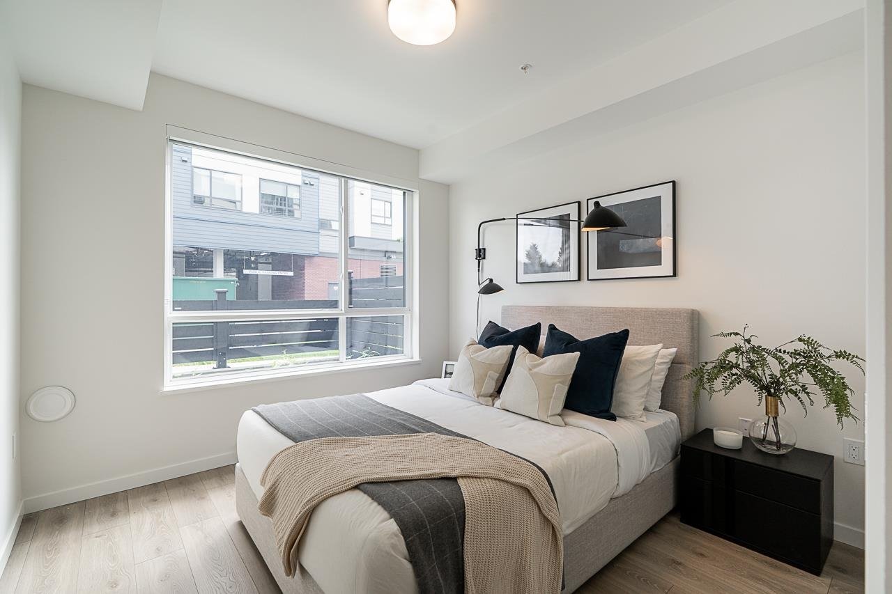 412-7936 206 St