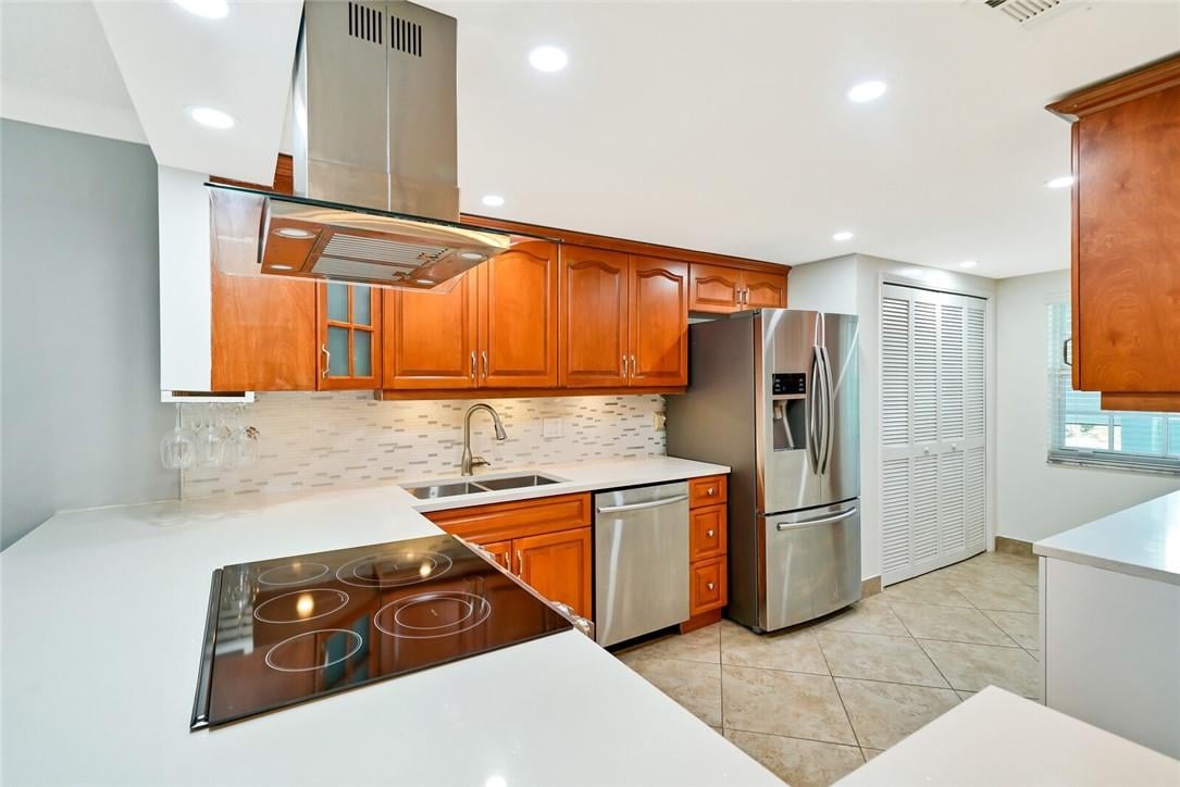 933 Cypress Grove Dr
