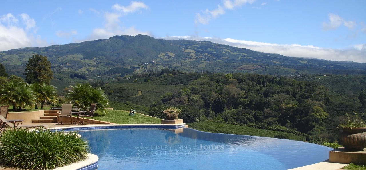 20089 - Luxurious Coffee Estate for Sale in the Mountains of Alajuela