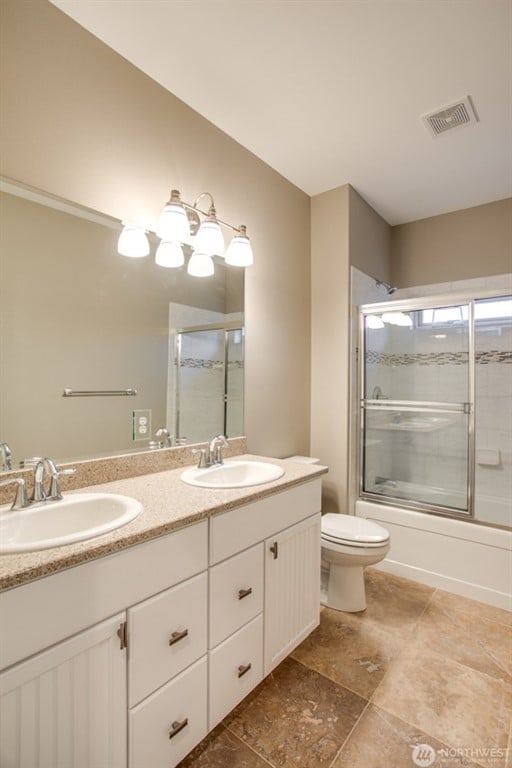 558 Village Dr