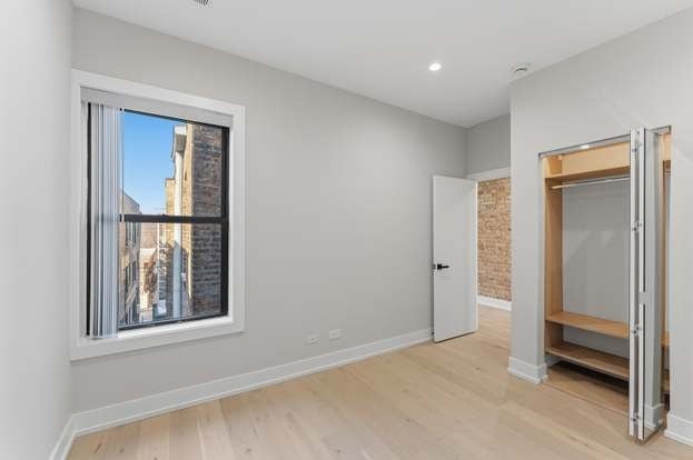 7516 N Eastlake Ter Unit 1