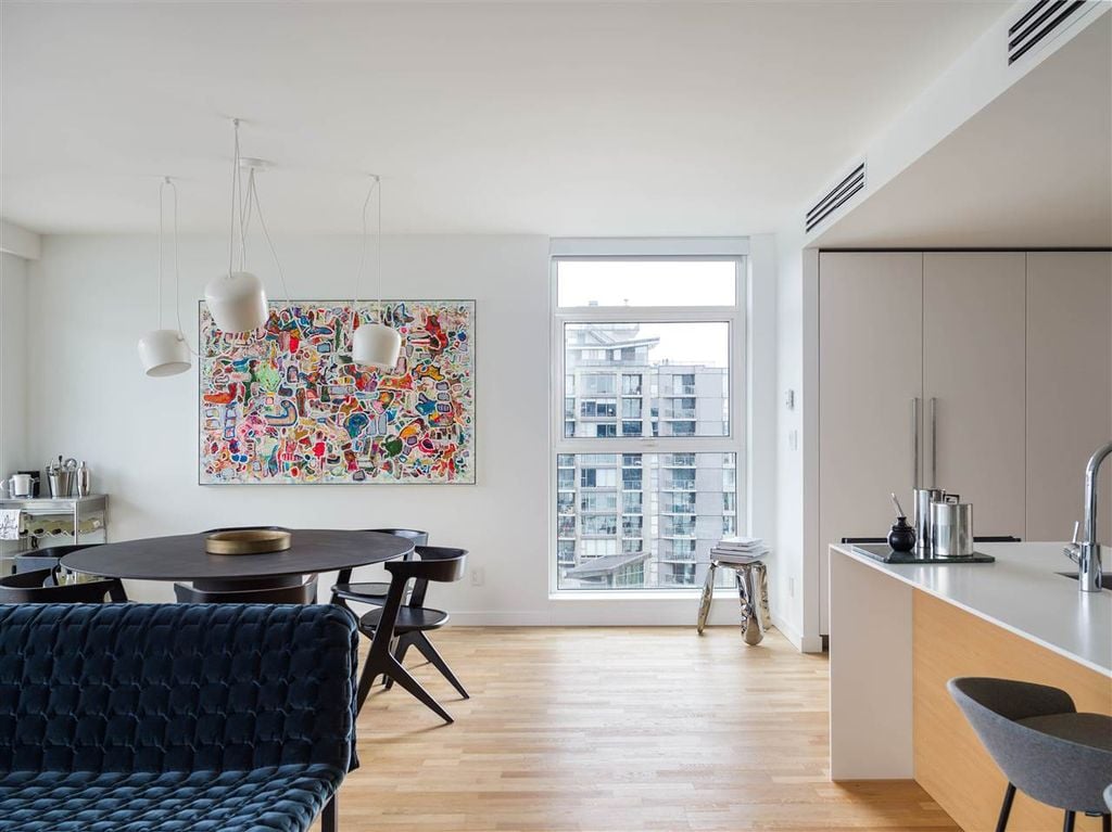 1555 W 8th Ave, #801