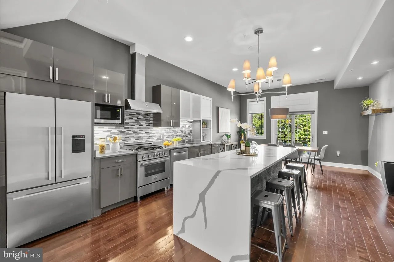 151 V St NW #4