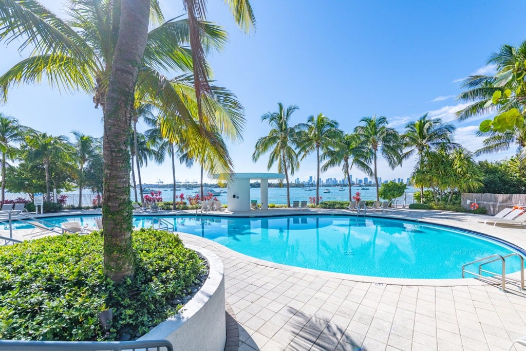 Waverly Sky Home Lists | Million Dollar views | 2810