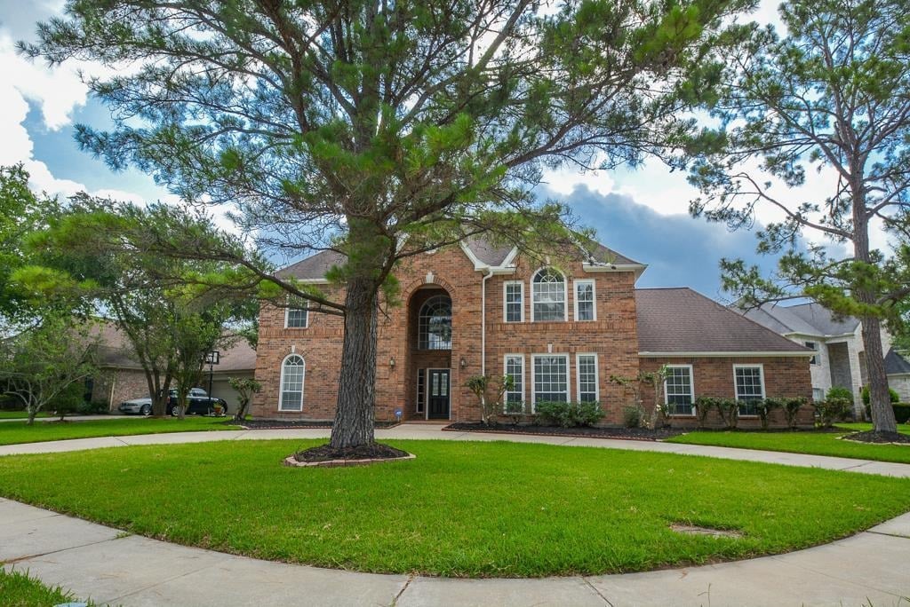 3023 Hollinwell Dr