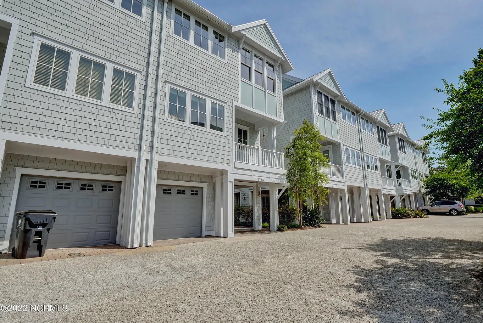 1716 Tearthumb Ct