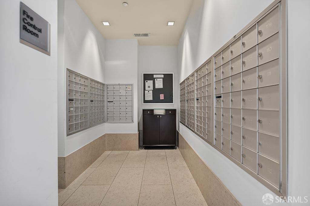 585 9th Street #551