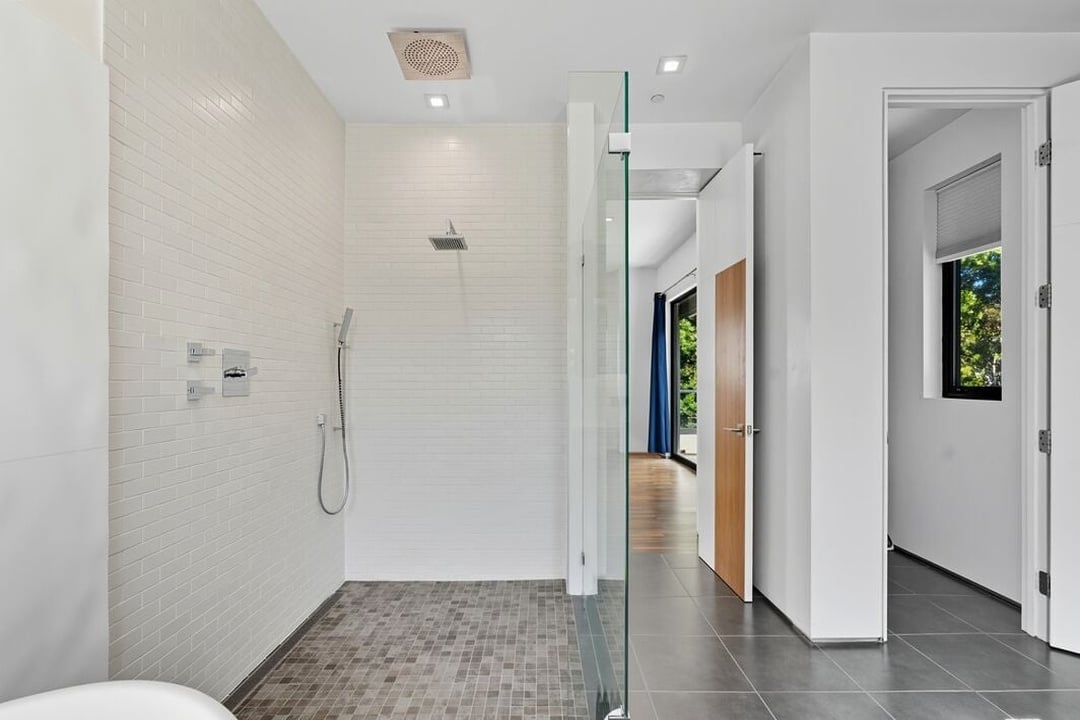 N Crescent Heights Blvd, 90046