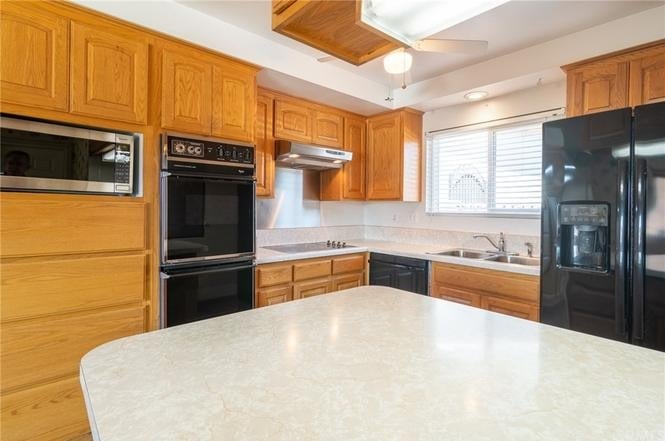 15841 Las Solanas St