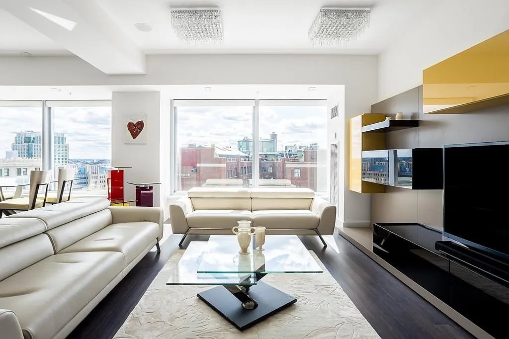 110 Stuart St Unit 17A