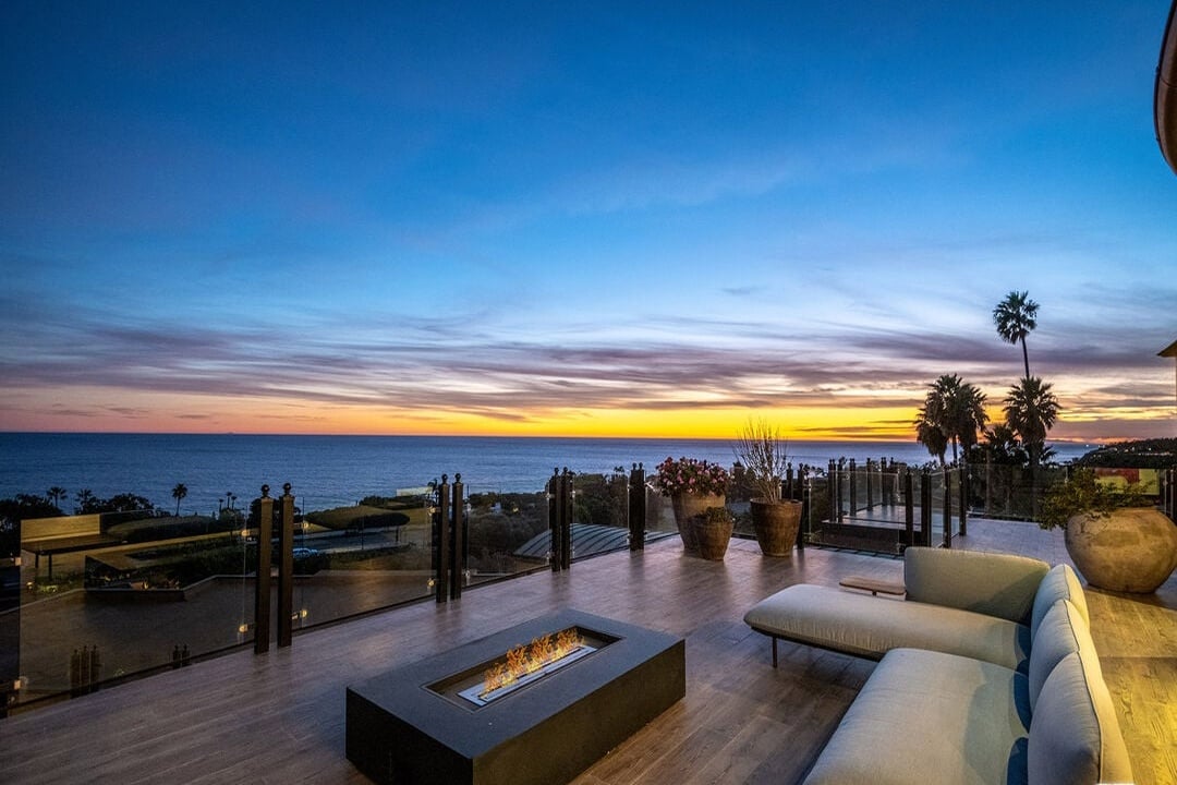 Vireon Pavilion, Pacific Coast Hwy, 90265