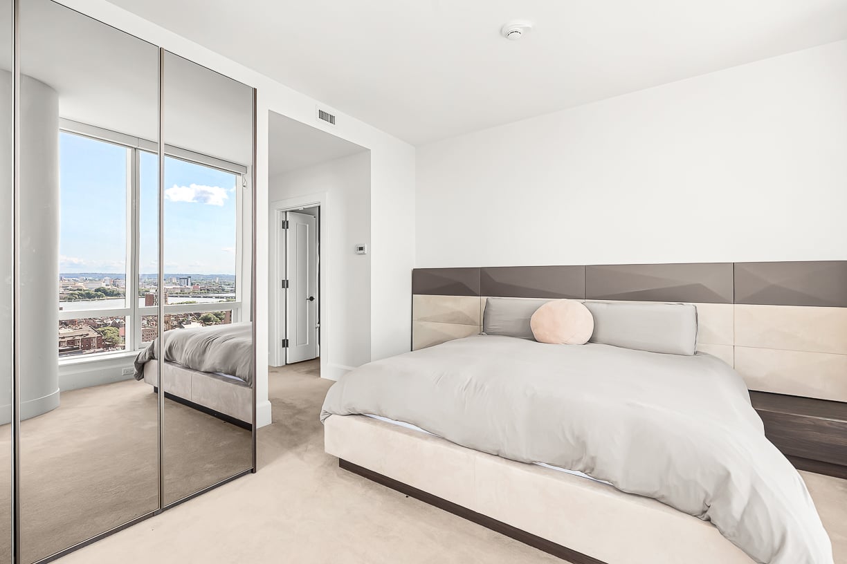 430 Stuart Street Unit 23E