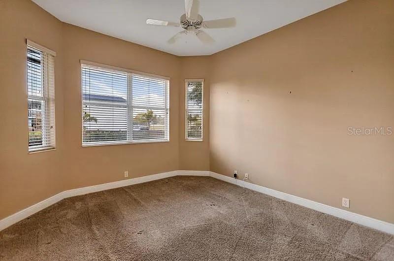 1704 Amberwynd Cir W