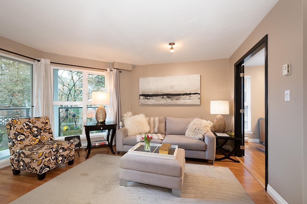205-2212 Oxford St