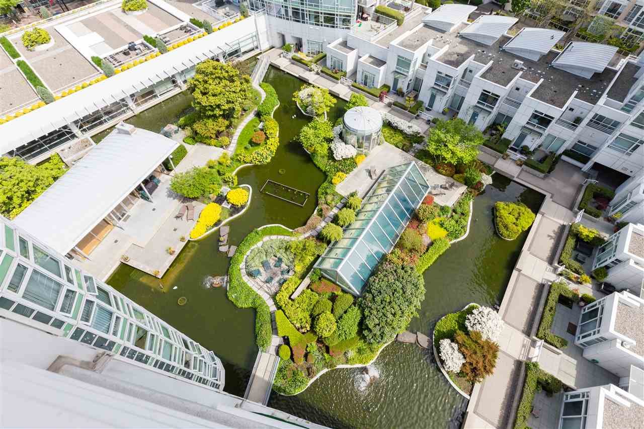 1603-1199 Marinaside Cres