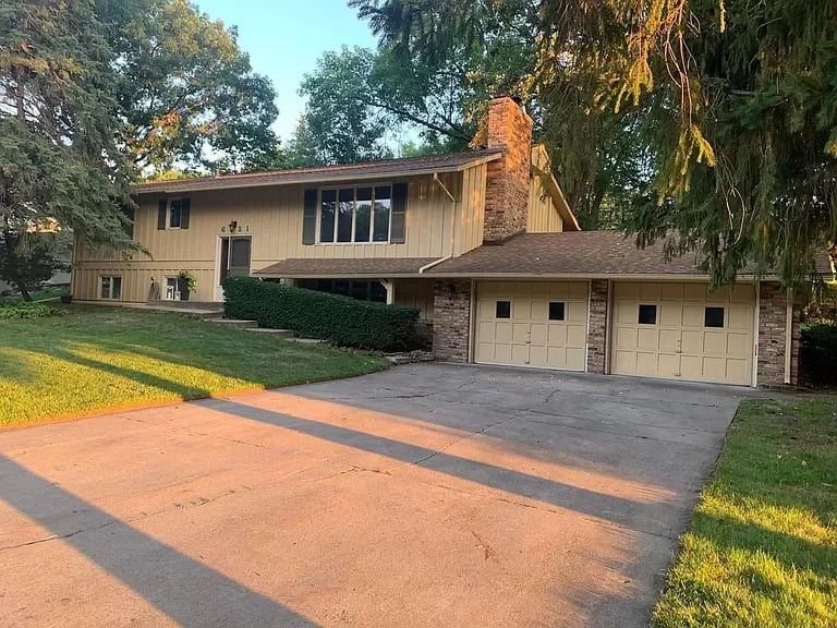 6721 W Trl