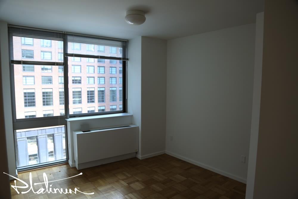 505 West 37th Street, Apt 18C