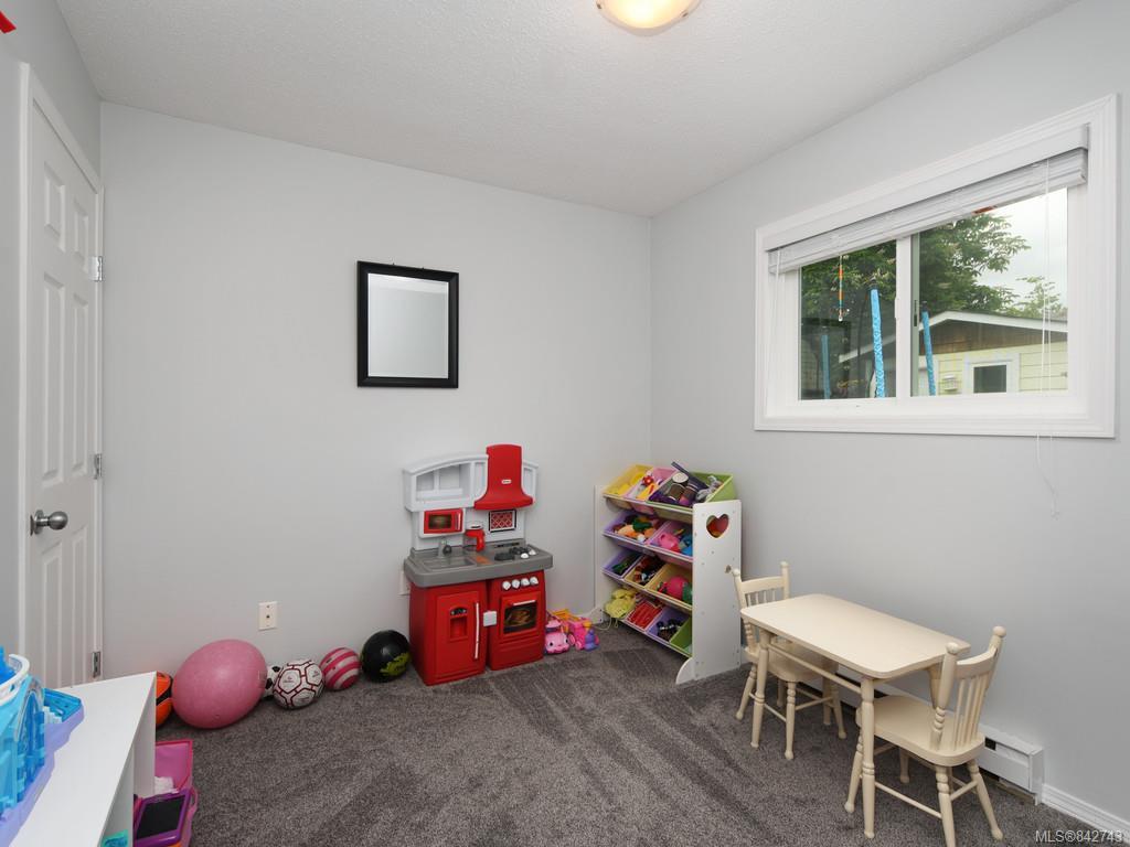 10017 Siddall Rd