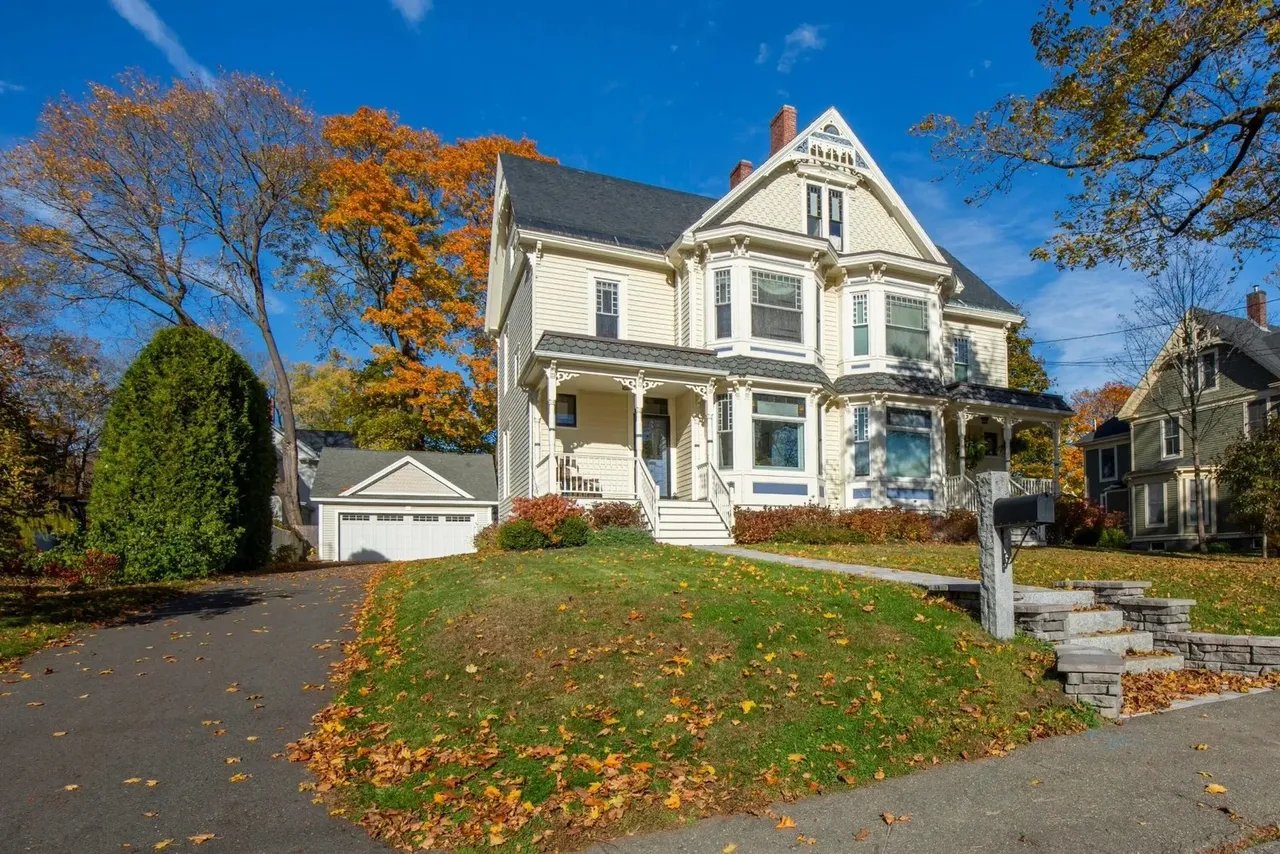 New Listing: 89 Summer Street, Rockland, ME 04841 – $449,000