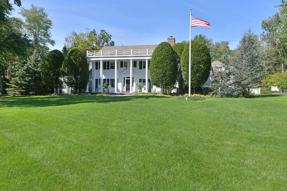 18 Powderhorn Rd